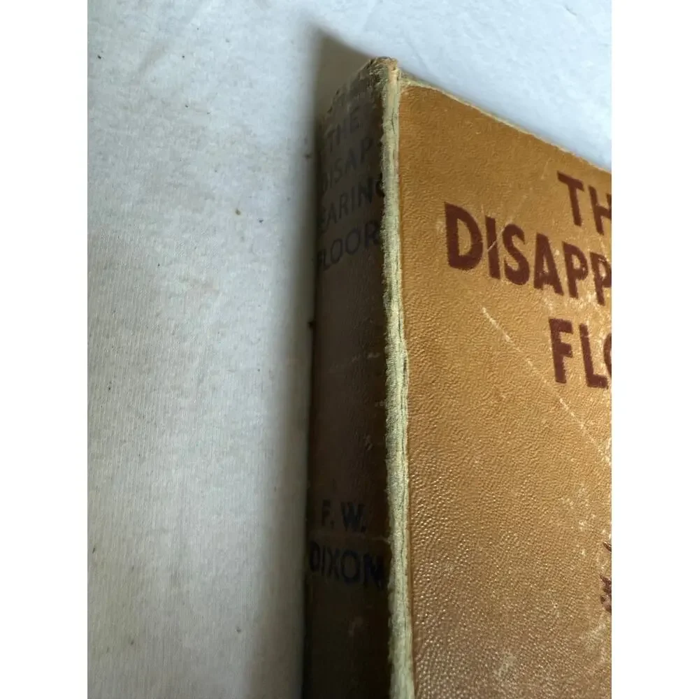 The Hardy Boys - The Disappearing Floor - Franklin W. Dixon - 1940 - Hardcover